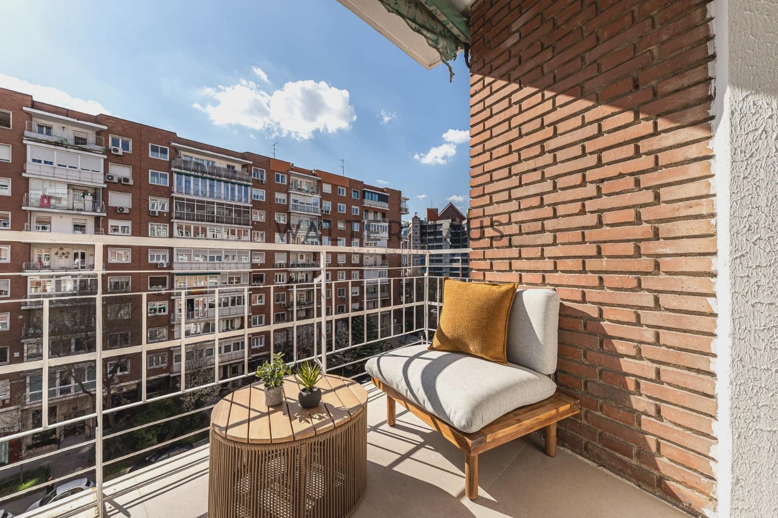 3 bedroom Flat for sale in Madrid city - € 890,000 (Ref: 9733623)