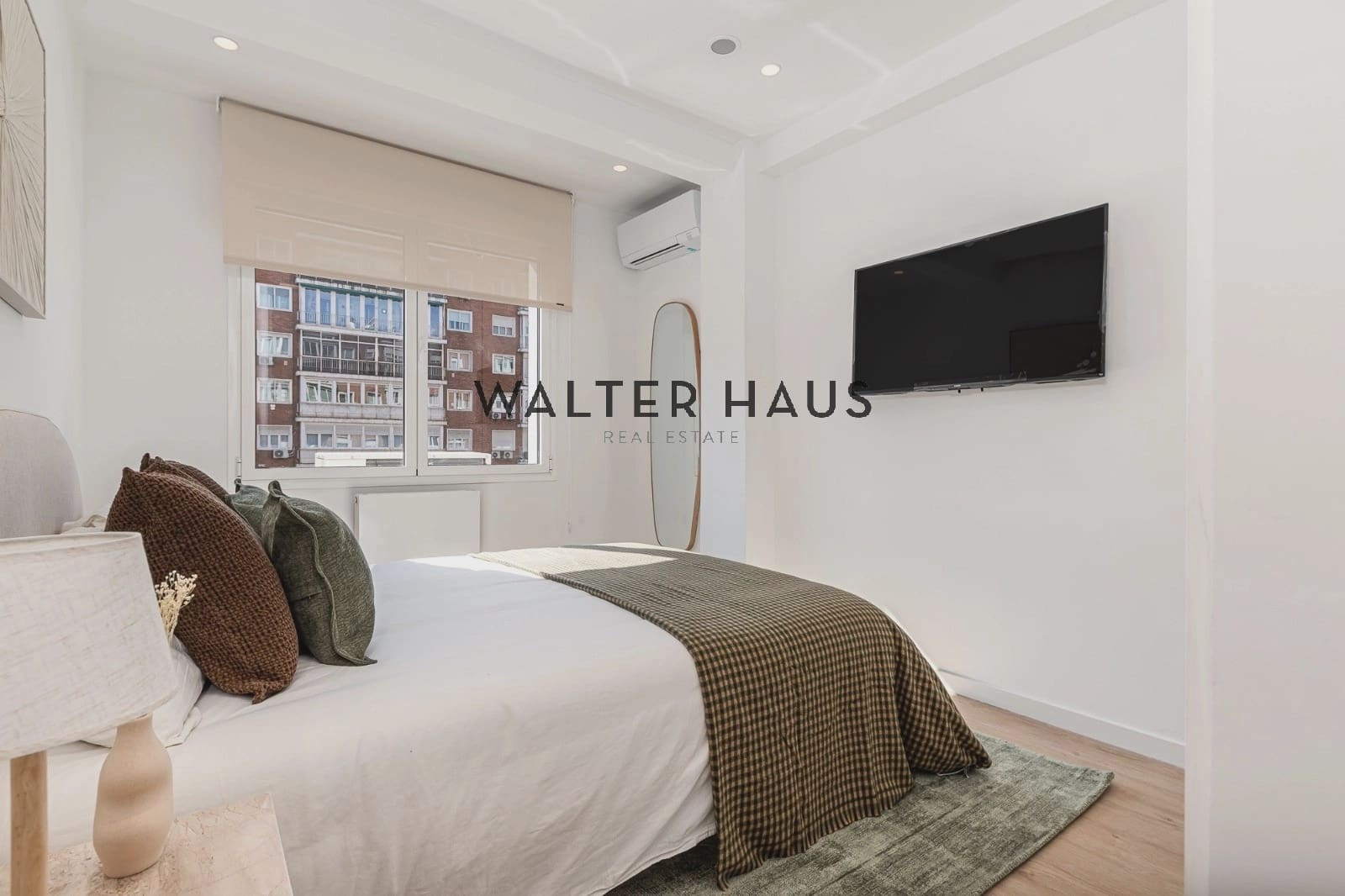 3 bedroom Flat for sale in Madrid city - € 890,000 (Ref: 9733774)