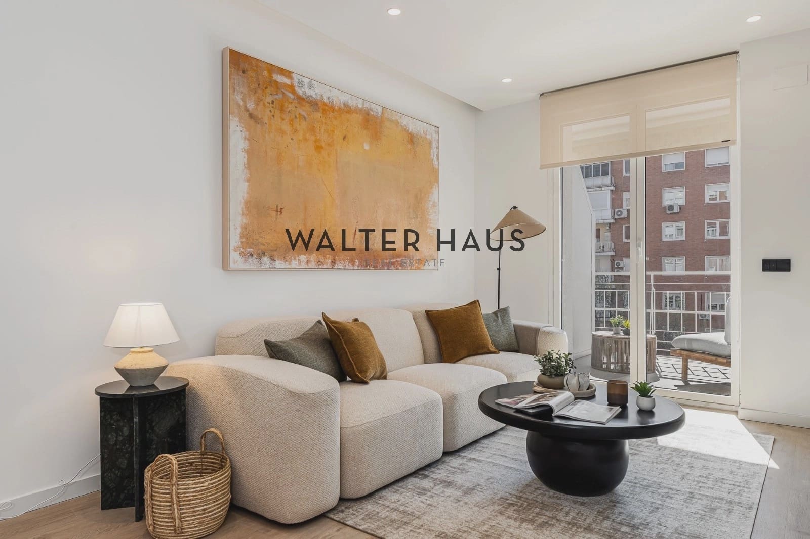 3 bedroom Flat for sale in Madrid city - € 890,000 (Ref: 9733774)