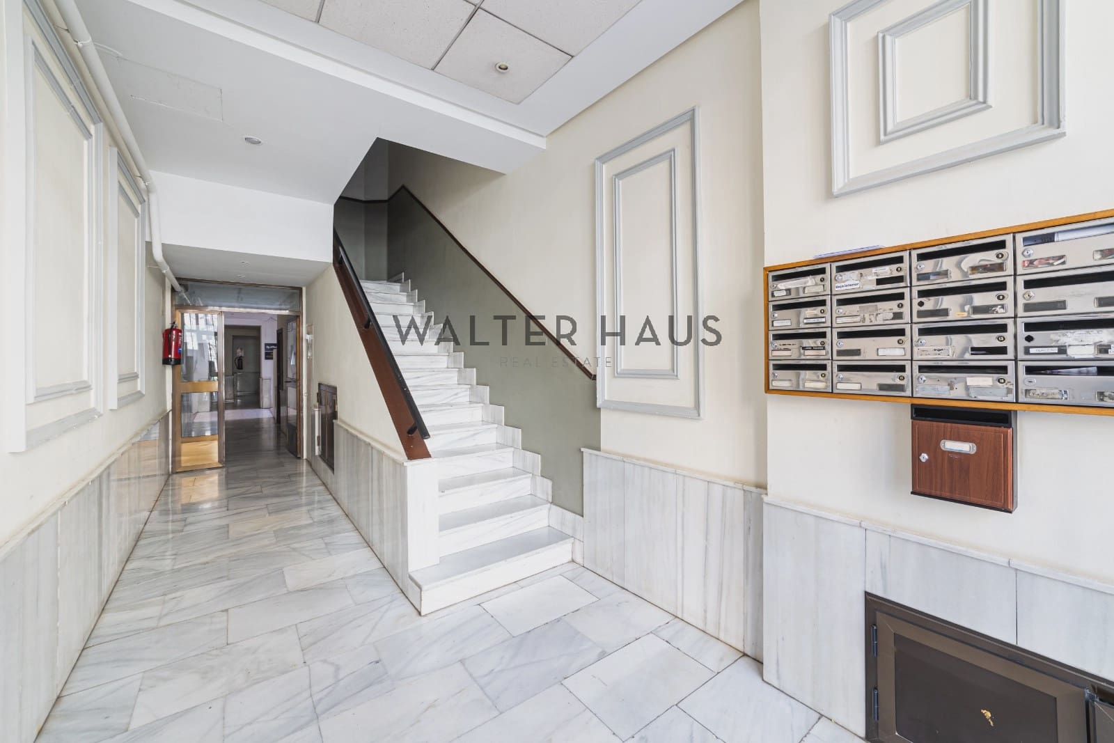 6 bedroom Flat for sale in Madrid city - € 1,080,000 (Ref: 9737135)