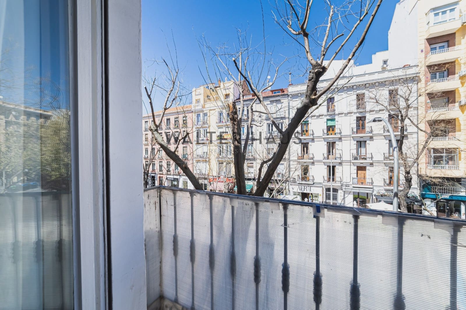 6 bedroom Flat for sale in Madrid city - € 1,080,000 (Ref: 9737135)