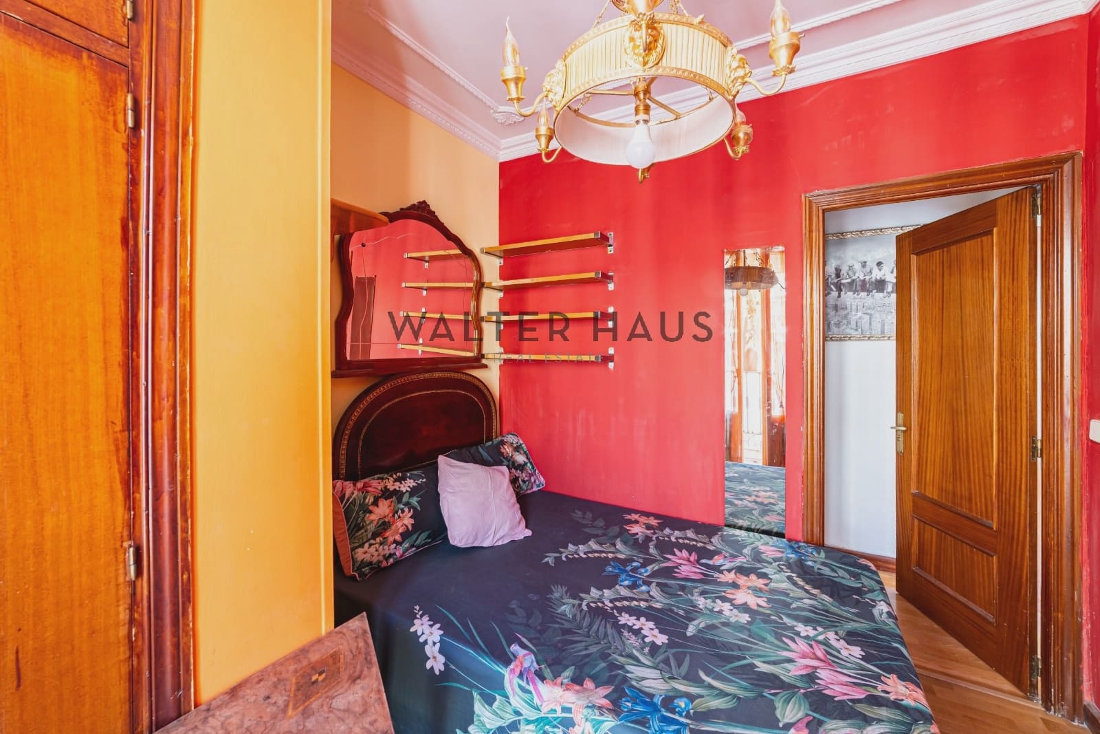 6 bedroom Flat for sale in Madrid city - € 1,080,000 (Ref: 9737135)