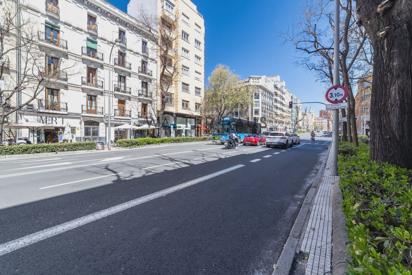 6 bedroom Flat for sale in Madrid city - € 1,080,000 (Ref: 9737135)