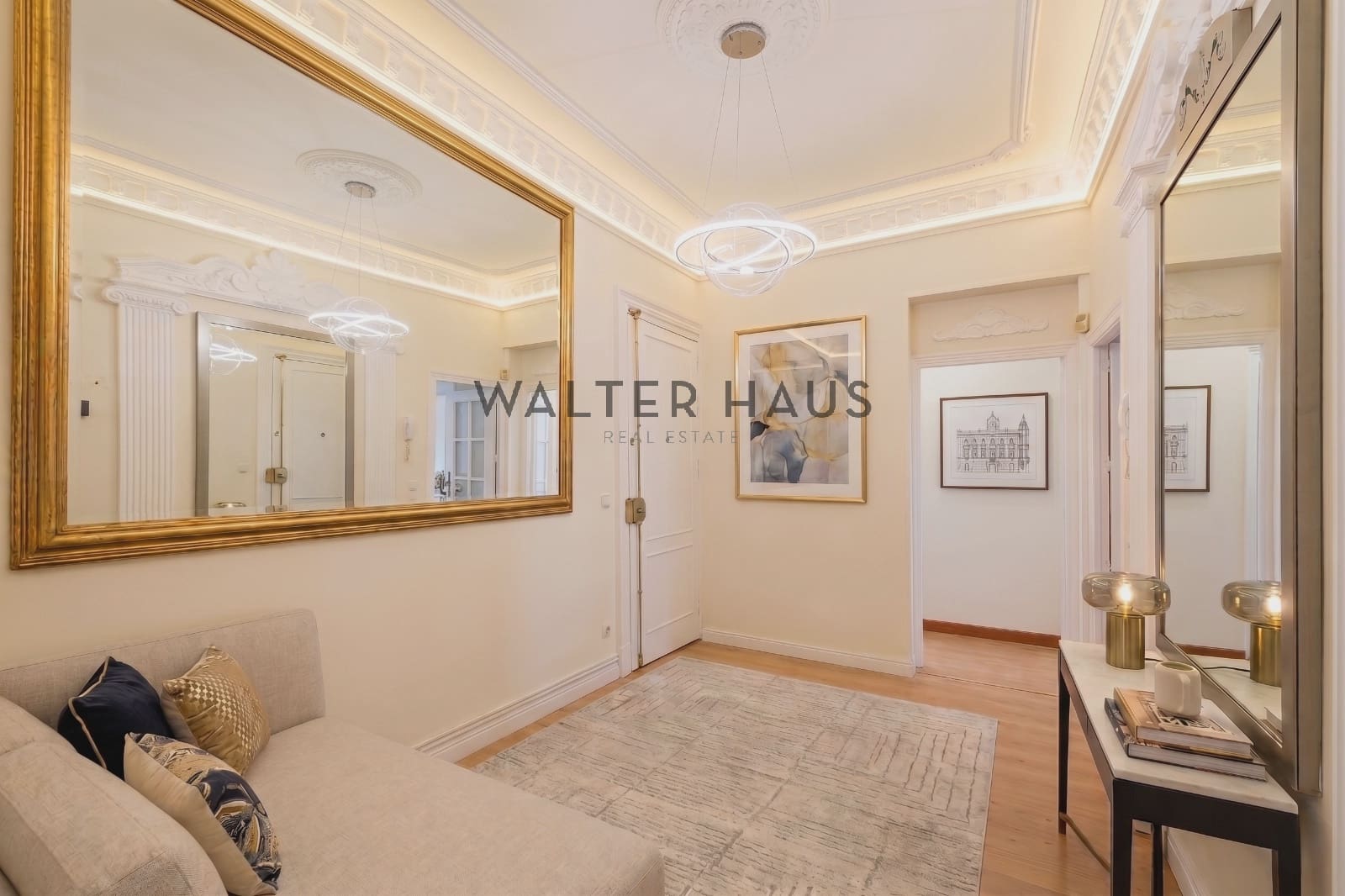 6 bedroom Flat for sale in Madrid city - € 1,080,000 (Ref: 9737135)