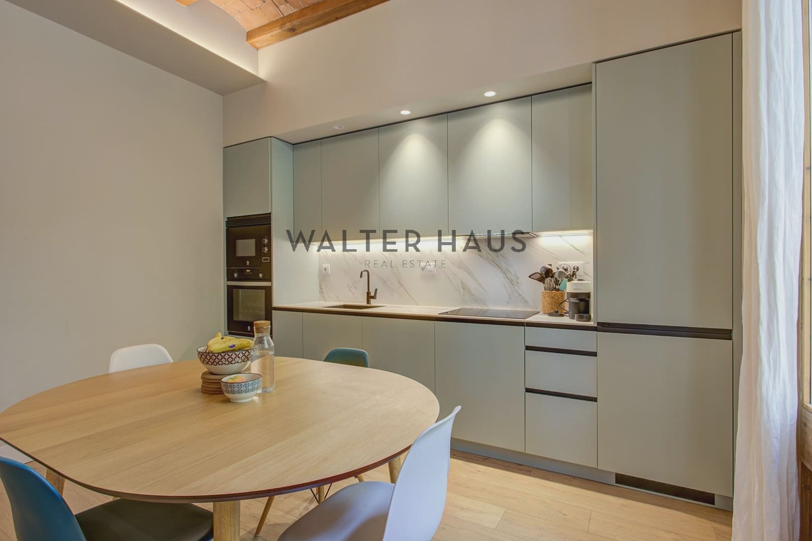 3 soveværelse Lejlighed til salg i Barcelona by - € 750.000 (Ref: 9750925)