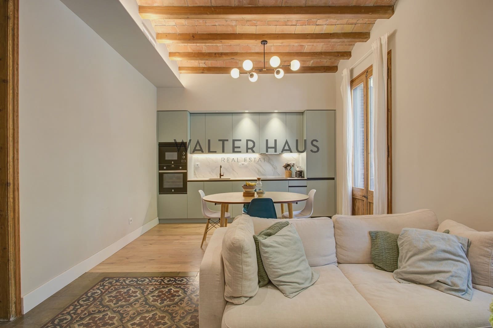 3 soveværelse Lejlighed til salg i Barcelona by - € 750.000 (Ref: 9750925)