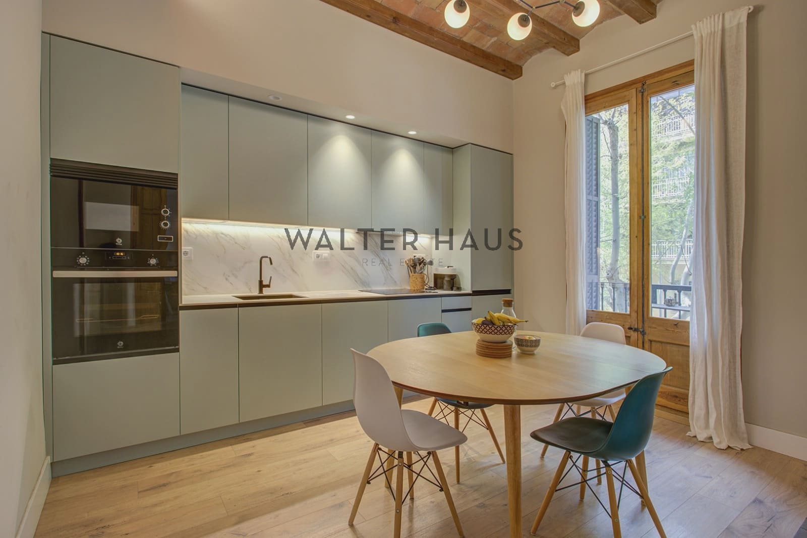 3 soveværelse Lejlighed til salg i Barcelona by - € 750.000 (Ref: 9750925)