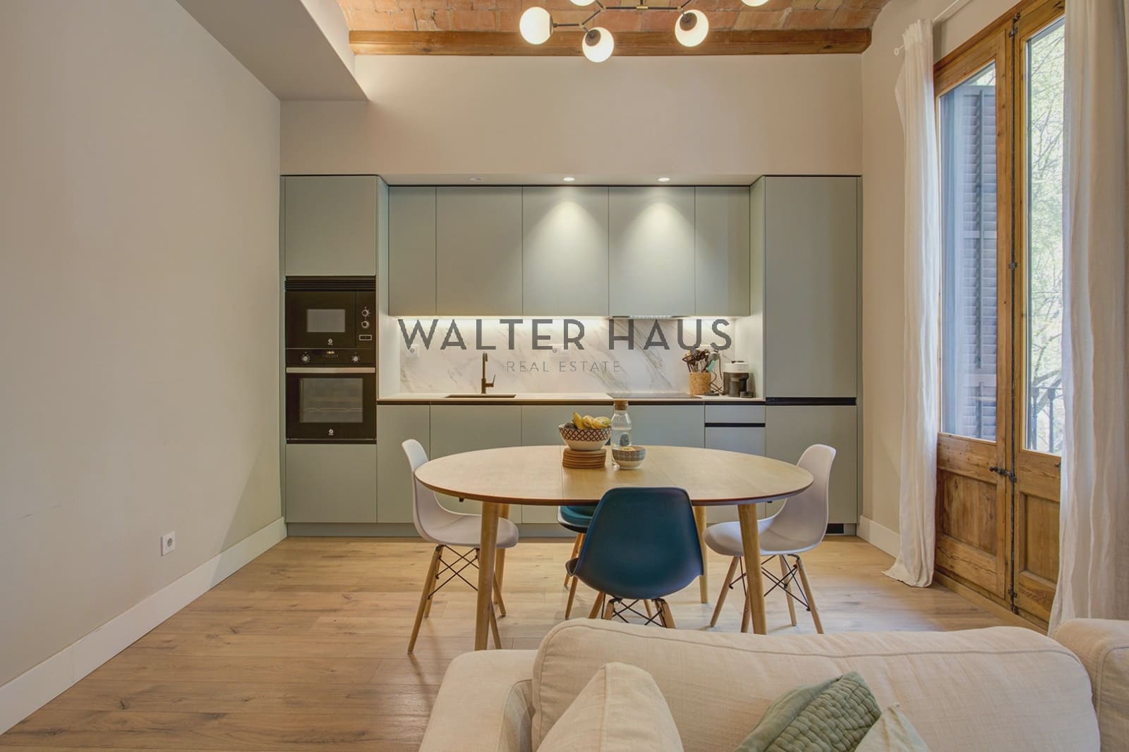 3 soveværelse Lejlighed til salg i Barcelona by - € 750.000 (Ref: 9750925)