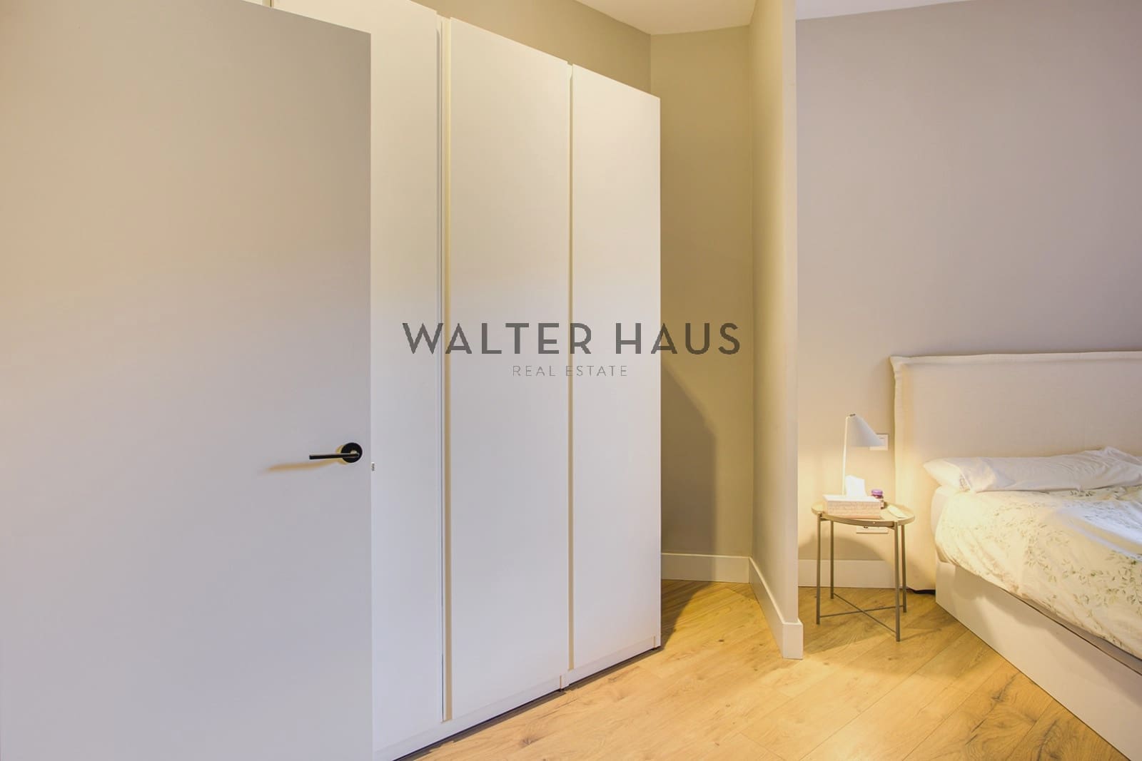 3 soveværelse Lejlighed til salg i Barcelona by - € 750.000 (Ref: 9750925)