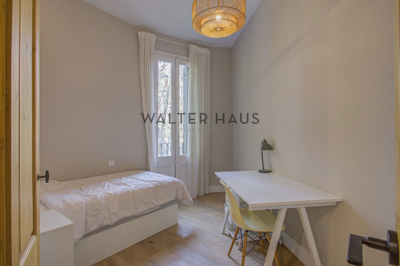 3 soveværelse Lejlighed til salg i Barcelona by - € 750.000 (Ref: 9750925)