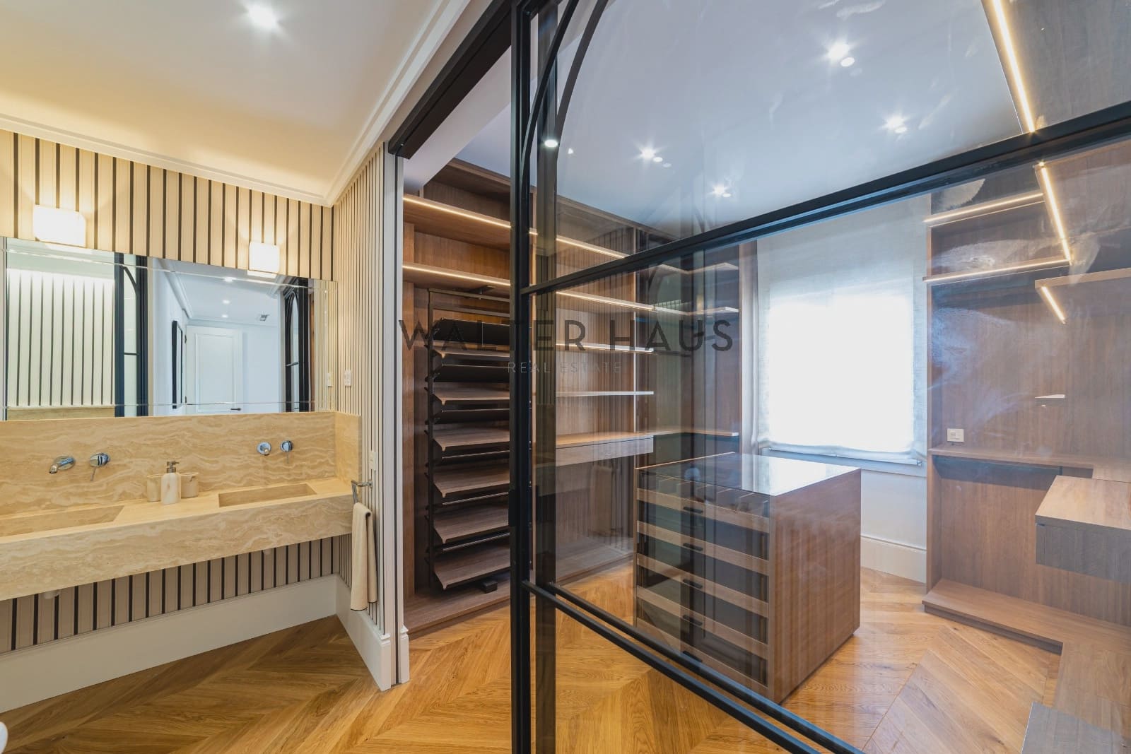 3 bedroom Flat for sale in Madrid city - € 4,500,000 (Ref: 9756731)