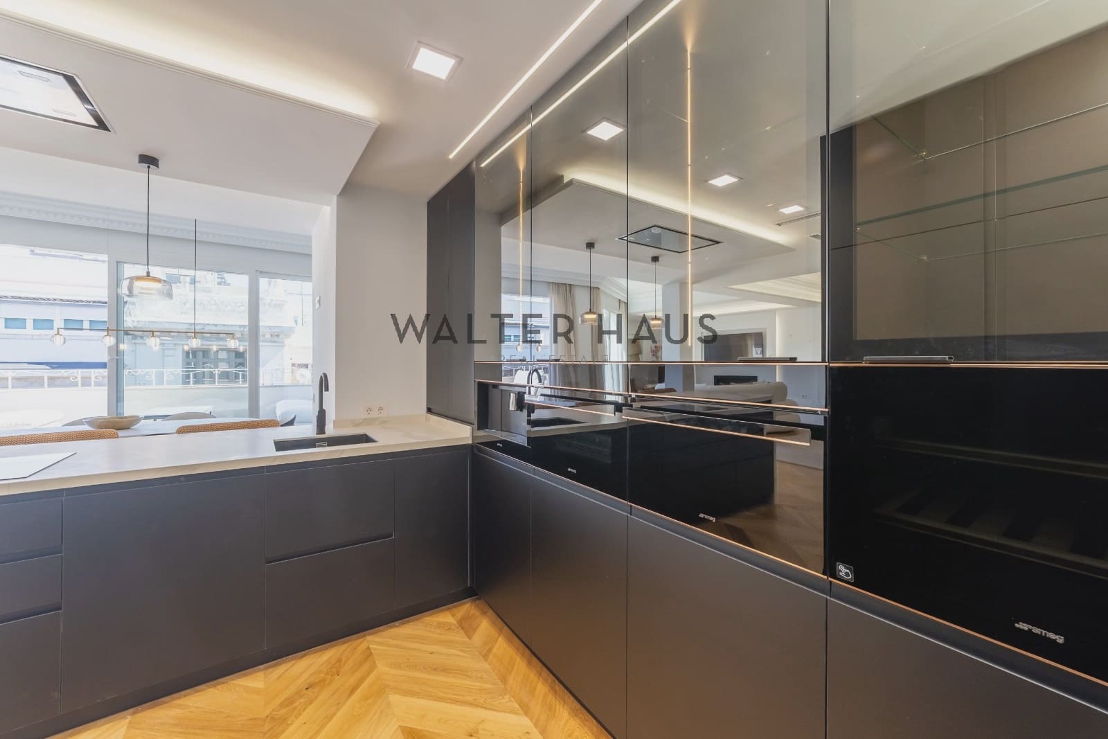 3 bedroom Flat for sale in Madrid city - € 4,500,000 (Ref: 9756731)