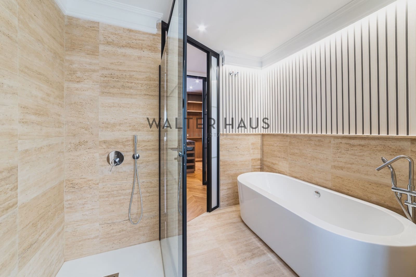 3 bedroom Flat for sale in Madrid city - € 4,500,000 (Ref: 9756731)