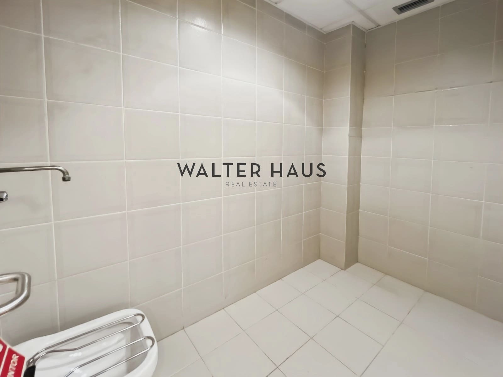 Commercial for sale in Barcelona city - € 1,650,000 (Ref: 9760105)