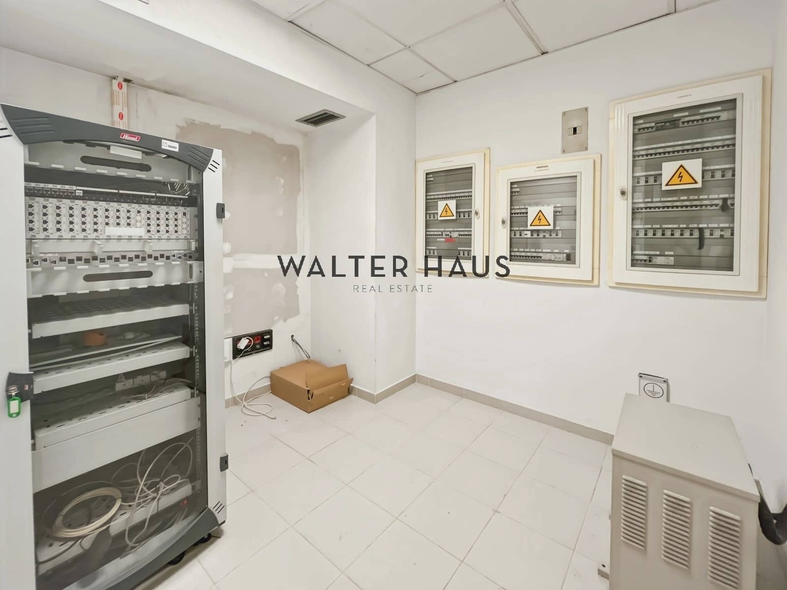 Commercial for sale in Barcelona city - € 1,650,000 (Ref: 9760105)