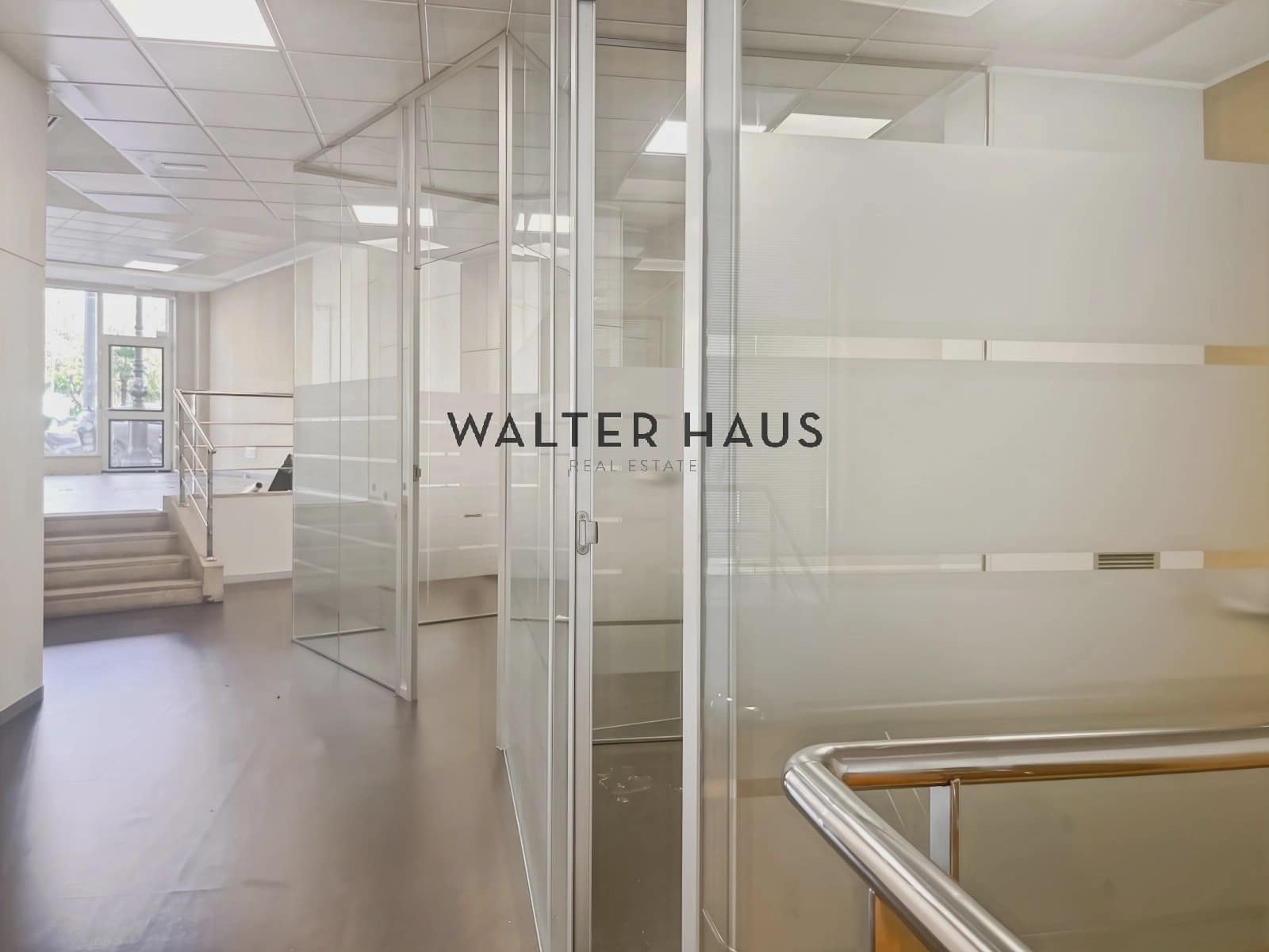 Commercial for sale in Barcelona city - € 1,650,000 (Ref: 9760105)