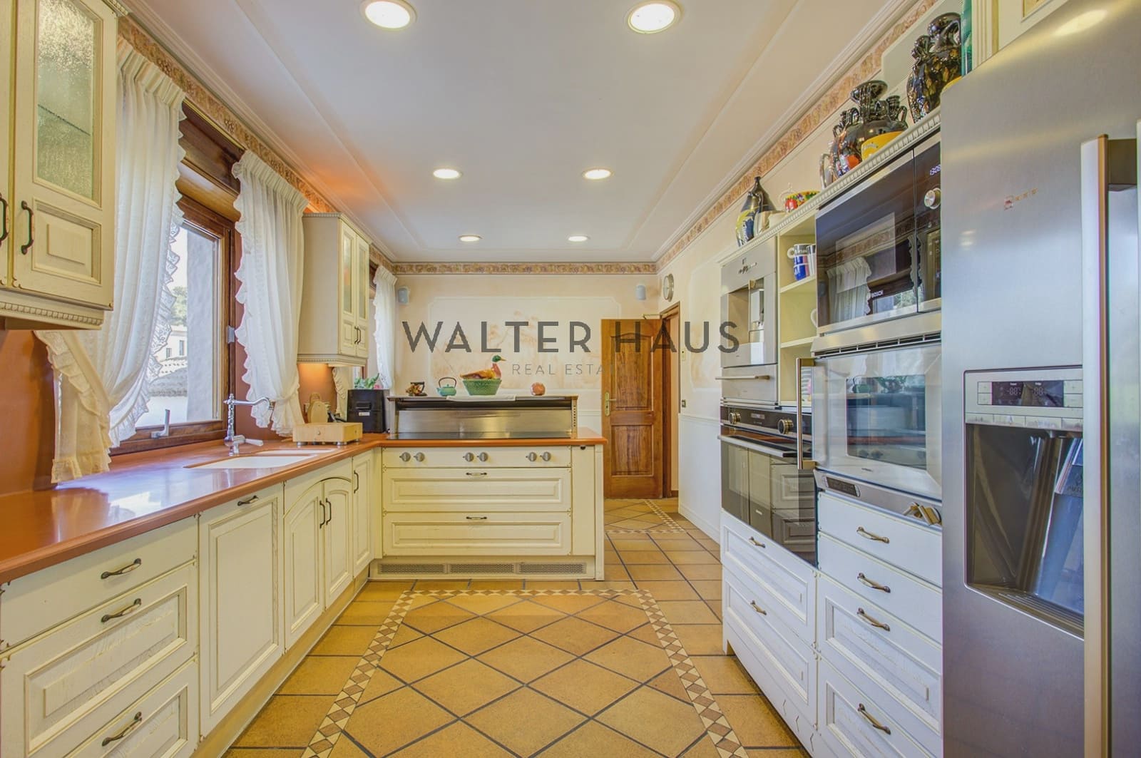 11 soverom Villa til salgs i Sitges - € 7 490 000 (Ref: 9760106)