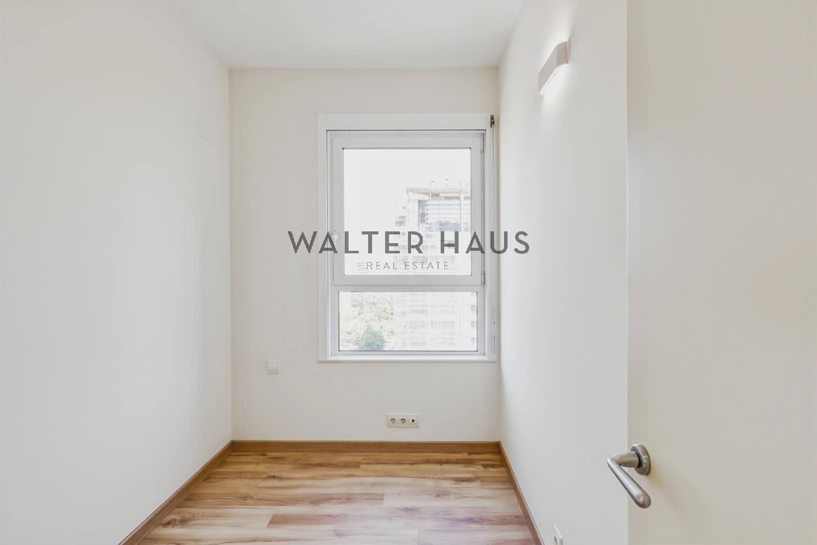 3 slaapkamer Flat te koop in Barcelona stad - € 1.370.000 (Ref: 9761402)