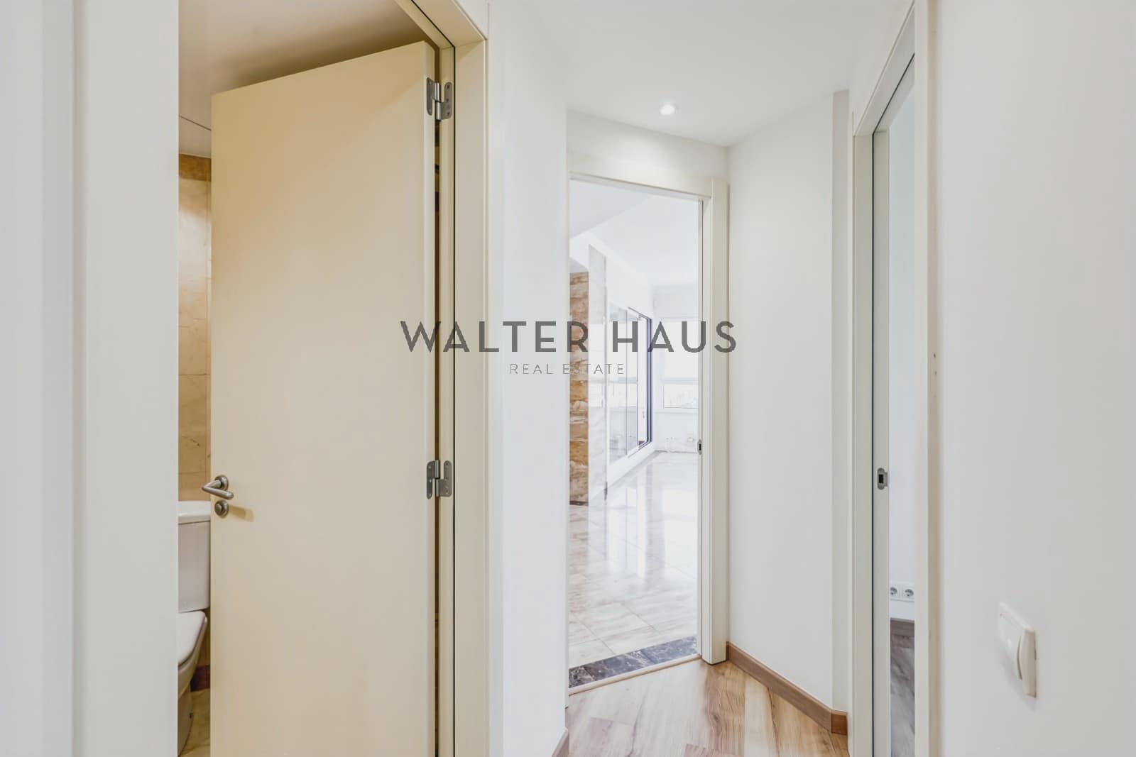 3 slaapkamer Flat te koop in Barcelona stad - € 1.370.000 (Ref: 9761402)