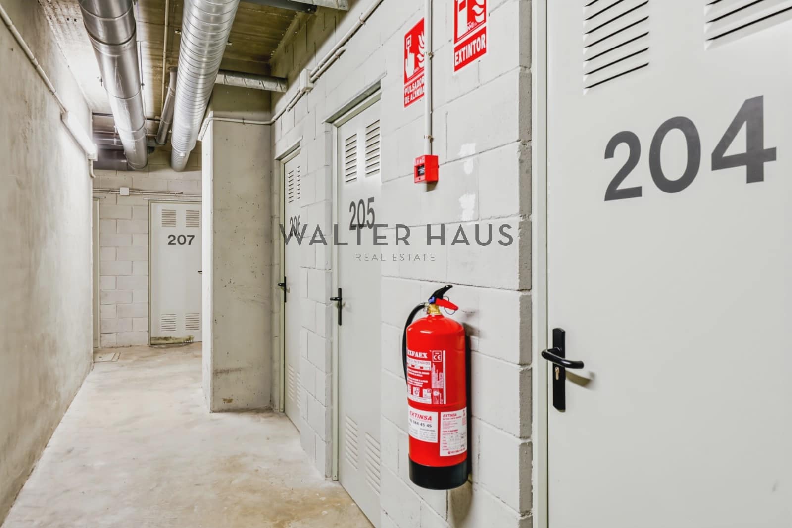 3 slaapkamer Flat te koop in Barcelona stad - € 1.370.000 (Ref: 9761402)