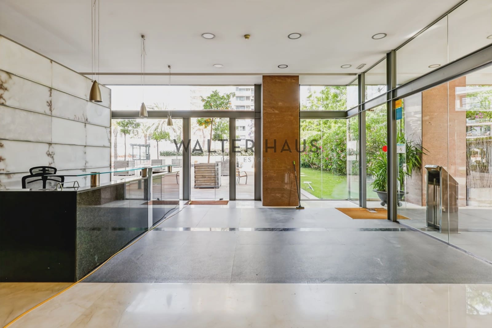 3 slaapkamer Flat te koop in Barcelona stad - € 1.370.000 (Ref: 9761402)