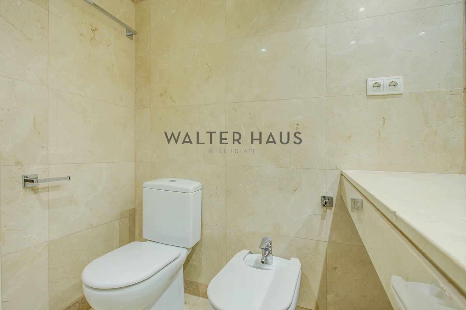 3 bedroom Flat for sale in Barcelona city - € 1,370,000 (Ref: 9761402)