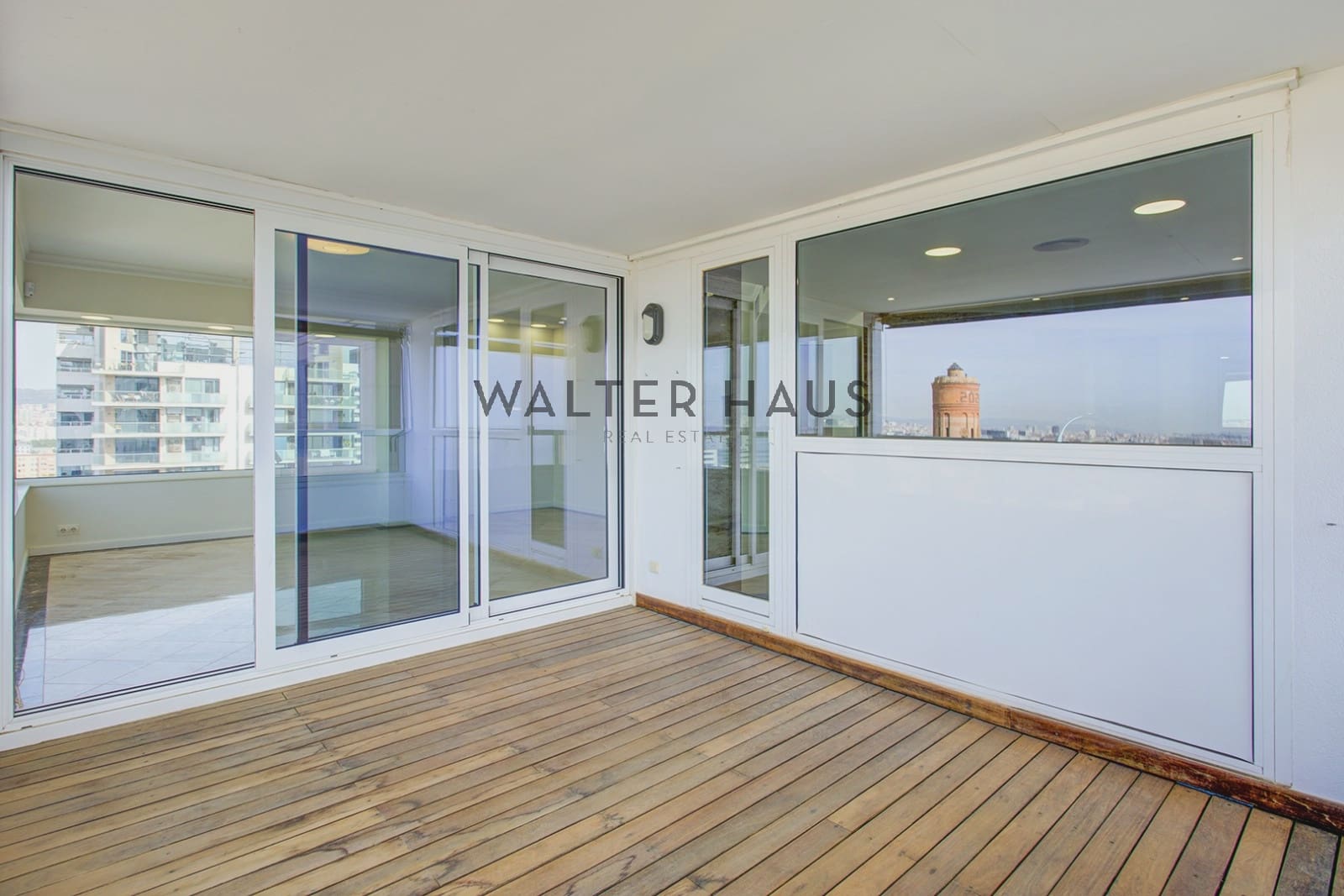 3 bedroom Flat for sale in Barcelona city - € 1,370,000 (Ref: 9761402)