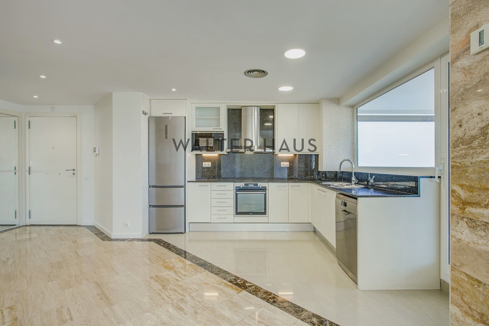 3 bedroom Flat for sale in Barcelona city - € 1,370,000 (Ref: 9761402)