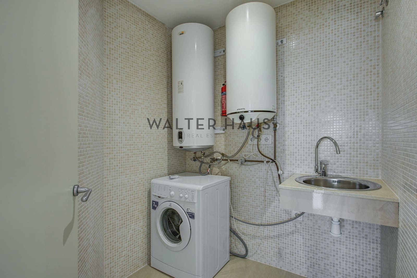 3 bedroom Flat for sale in Barcelona city - € 1,370,000 (Ref: 9761402)