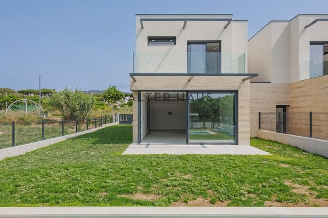 4 soveværelse Villa til salg i Sant Feliu de Guíxols - € 1.350.000 (Ref: 9770896)