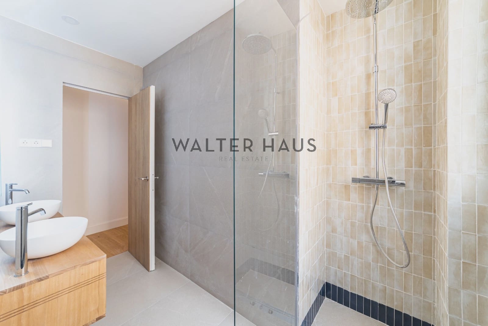 3 slaapkamer Flat te koop in Madrid stad - € 1.190.000 (Ref: 9771000)