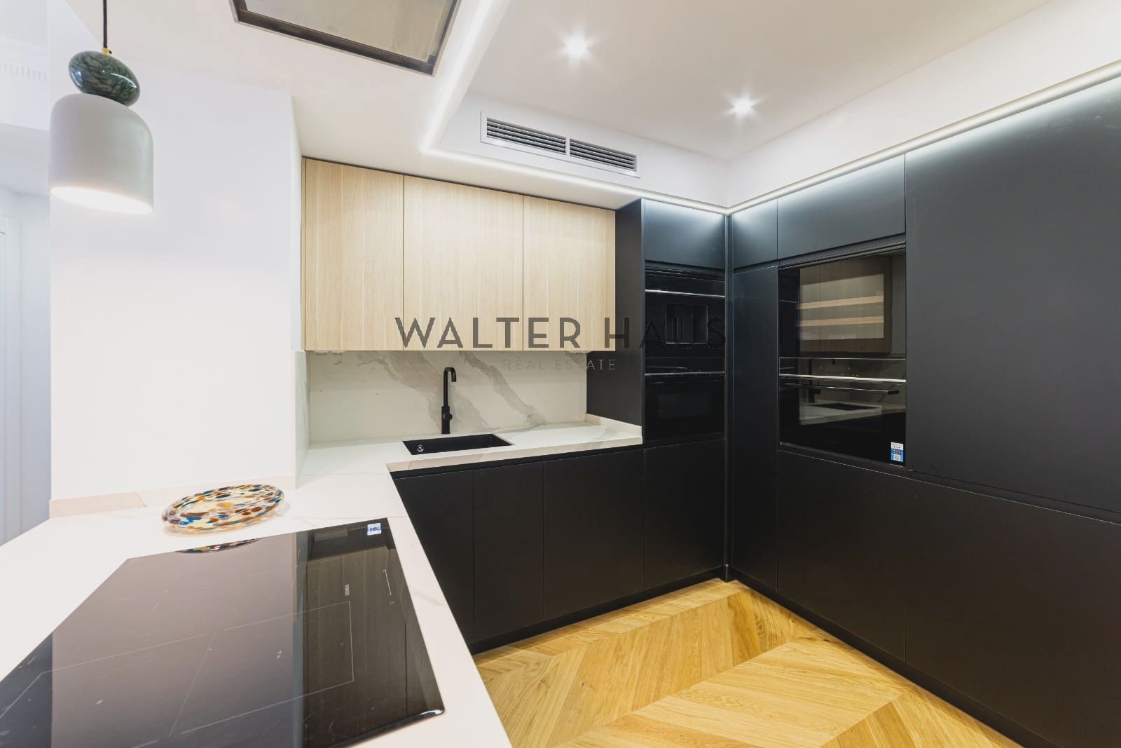 3 soveværelse Lejlighed til salg i Madrid by - € 1.200.000 (Ref: 9778449)