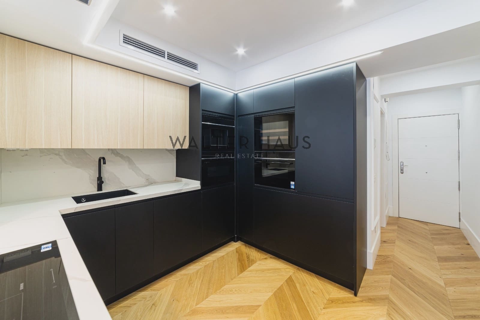 3 soveværelse Lejlighed til salg i Madrid by - € 1.200.000 (Ref: 9778449)