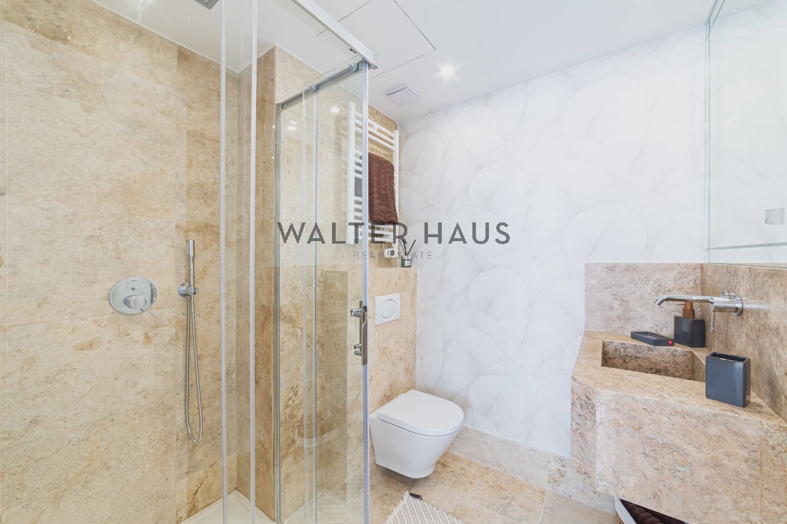 3 soveværelse Lejlighed til salg i Madrid by - € 1.200.000 (Ref: 9778449)