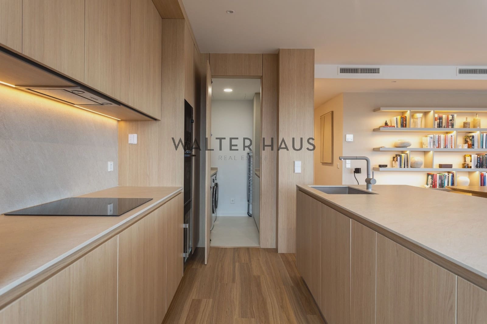 3 slaapkamer Flat te koop in Madrid stad - € 1.630.000 (Ref: 9781402)