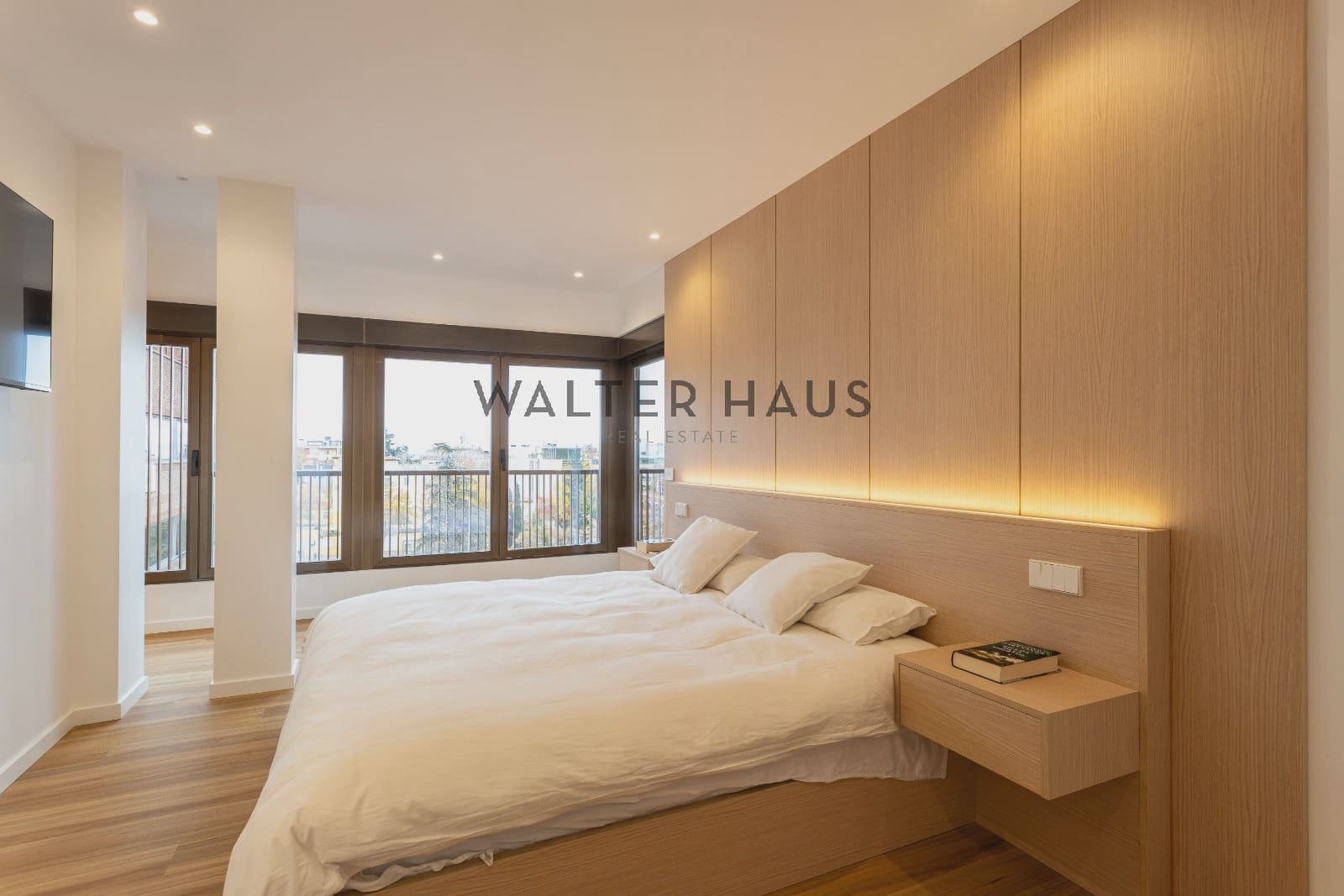 3 slaapkamer Flat te koop in Madrid stad - € 1.630.000 (Ref: 9781402)