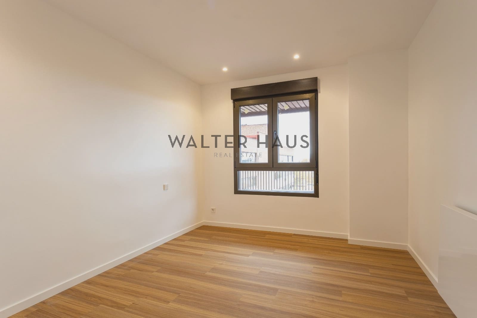 3 slaapkamer Flat te koop in Madrid stad - € 1.630.000 (Ref: 9781402)