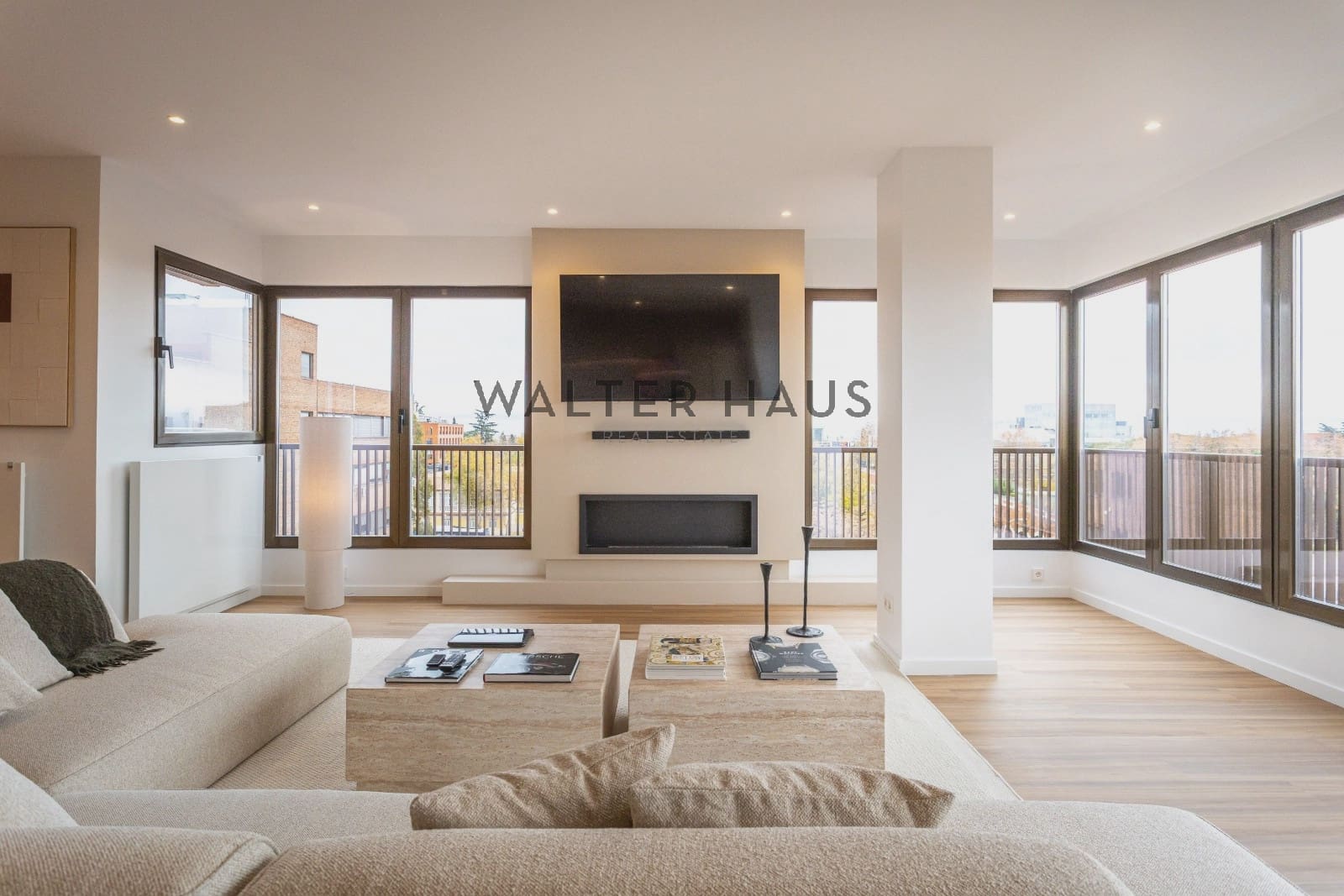 3 slaapkamer Flat te koop in Madrid stad - € 1.630.000 (Ref: 9781402)
