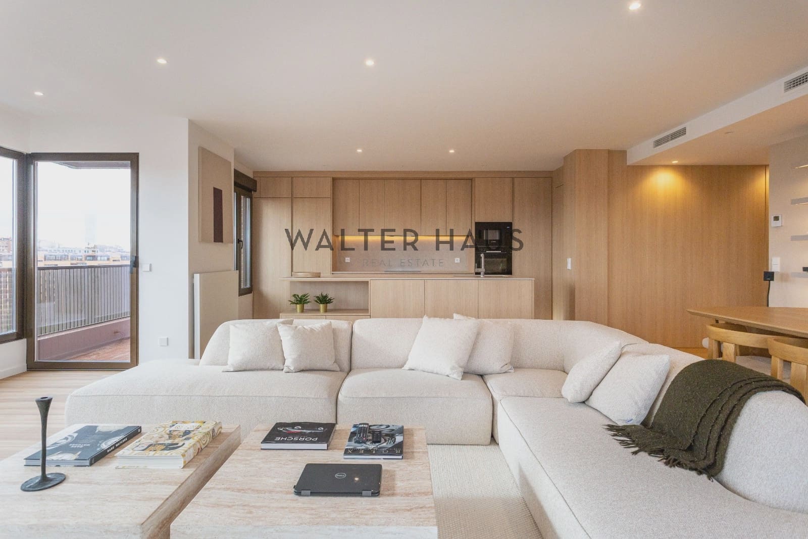 3 slaapkamer Flat te koop in Madrid stad - € 1.630.000 (Ref: 9781402)