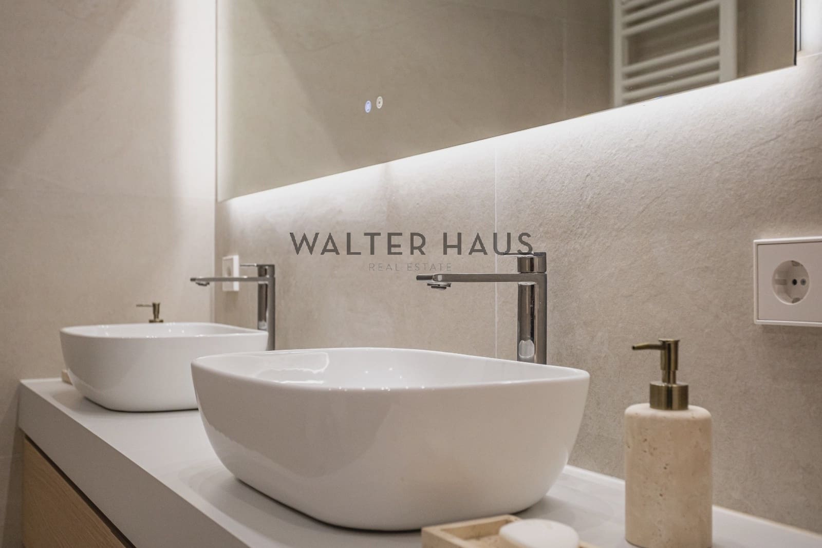 3 slaapkamer Flat te koop in Madrid stad - € 1.630.000 (Ref: 9781402)