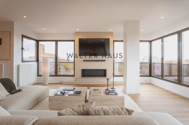 3 slaapkamer Flat te koop in San Juan Bautista, Madrid stad - € 1.630.000 (Ref: 9781402)