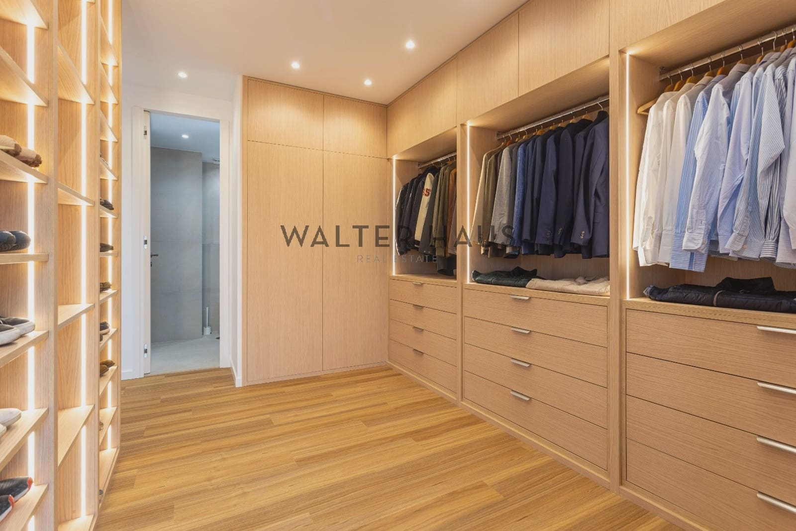 3 slaapkamer Flat te koop in Madrid stad - € 1.630.000 (Ref: 9781402)