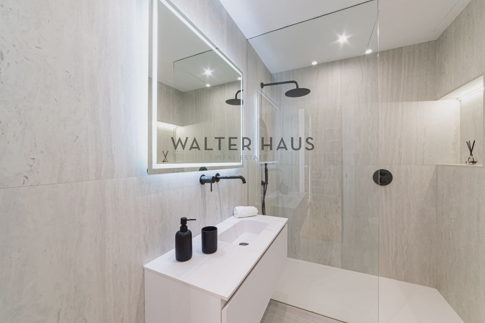 3 soverom Leilighet til salgs i Madrid by - € 3 300 000 (Ref: 9782146)