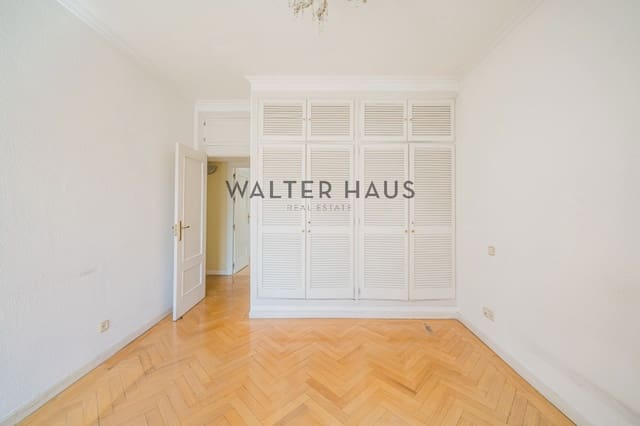 2 soverom Penthouse til salgs i Almagro, Madrid by - € 898 000 (Ref: 9782495)