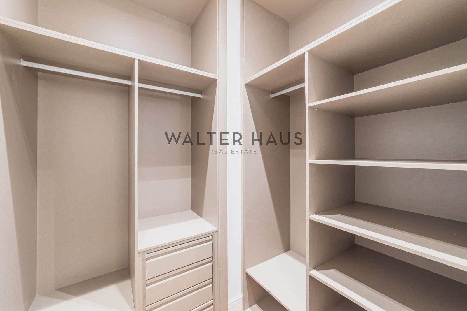 Piso de 4 habitaciones en Madrid ciudad en venta - 2.300.000 € (Ref: 9784476)