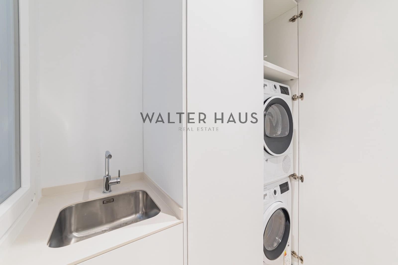 2 soveværelse Lejlighed til salg i Madrid by - € 970.000 (Ref: 9787738)