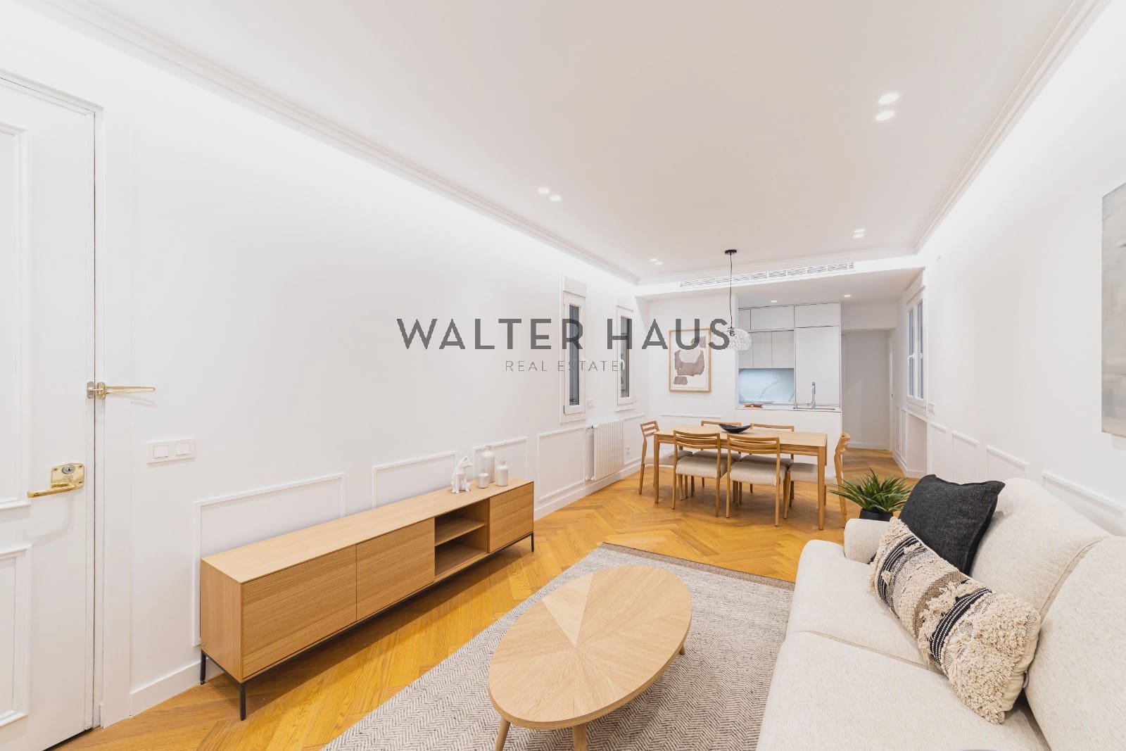 2 soveværelse Lejlighed til salg i Madrid by - € 970.000 (Ref: 9787738)