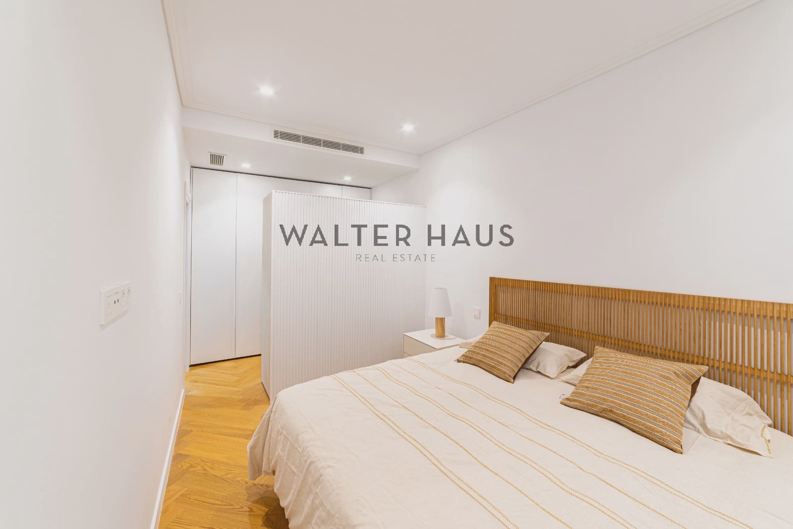 2 soveværelse Lejlighed til salg i Madrid by - € 970.000 (Ref: 9787738)