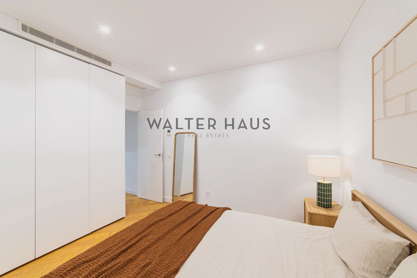 2 soveværelse Lejlighed til salg i Madrid by - € 970.000 (Ref: 9787738)