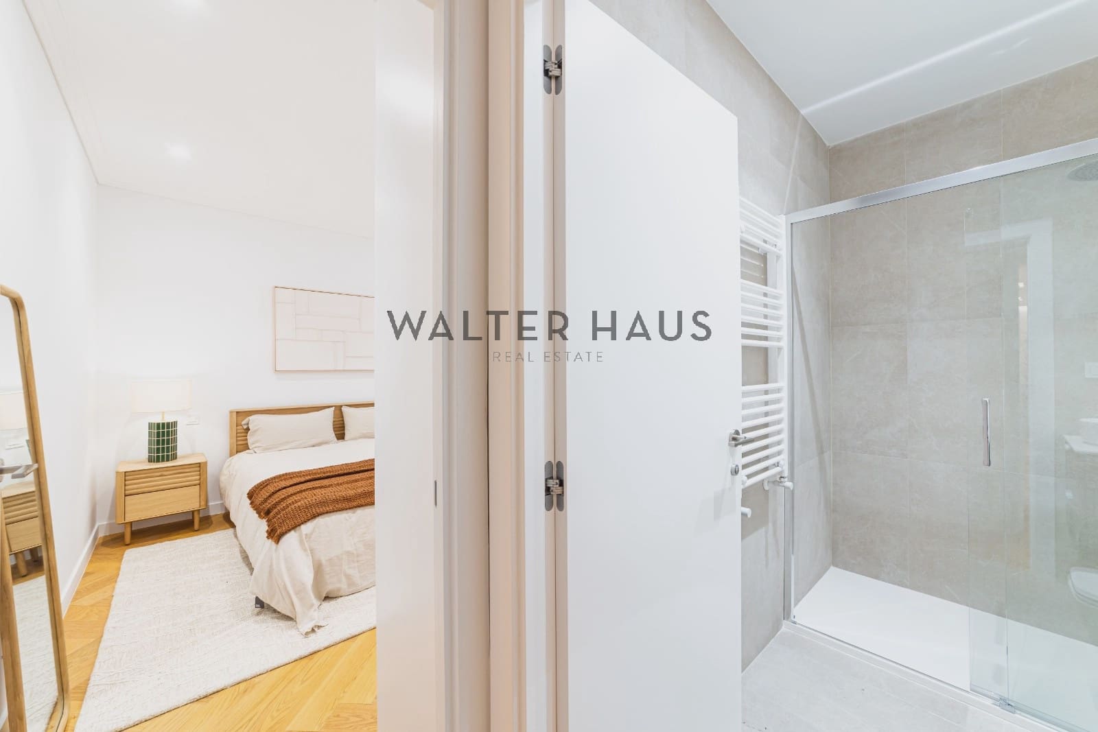 2 soveværelse Lejlighed til salg i Madrid by - € 970.000 (Ref: 9787738)